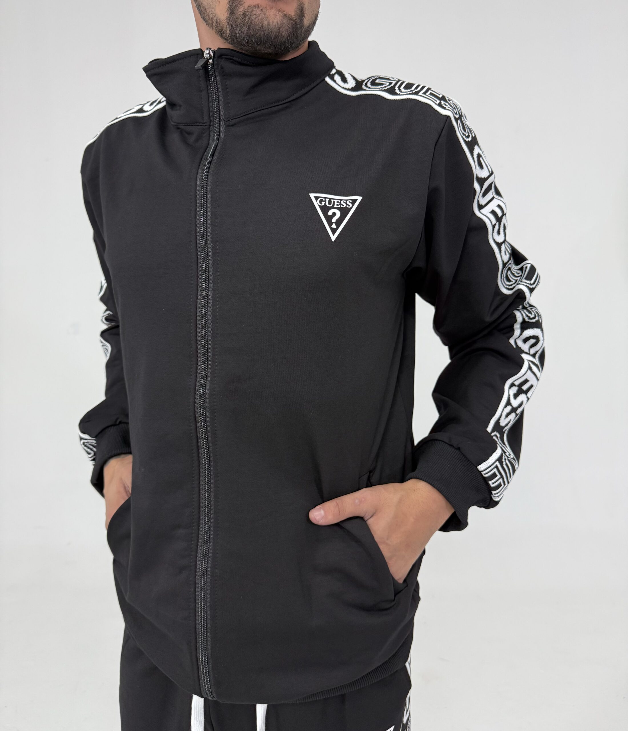 Campera GUESS